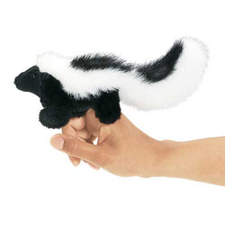 Skunk Finger Puppet